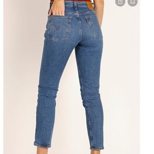 Levi’s Wedgie Icon Fit Jeans sz 28